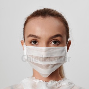 Защитная маска для лица белая