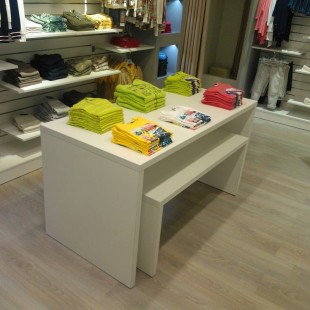 Комплект мебели "Куб" для детского магазина одежды